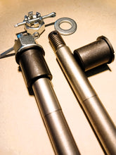 Load image into Gallery viewer, FMR # 1439 King Pin set