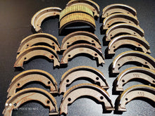 Load image into Gallery viewer, Brake Shoes x2 with lining FMR# 1348